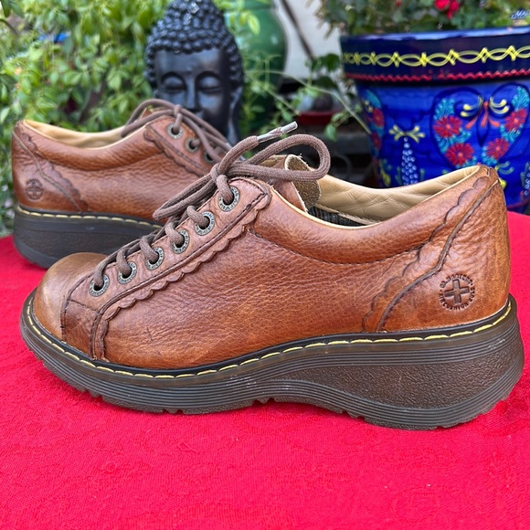 Dr. Martens Whiskey Brown Vintage Scalloped Edge Y2K Chunky Oxfords - Picture 10 of 17